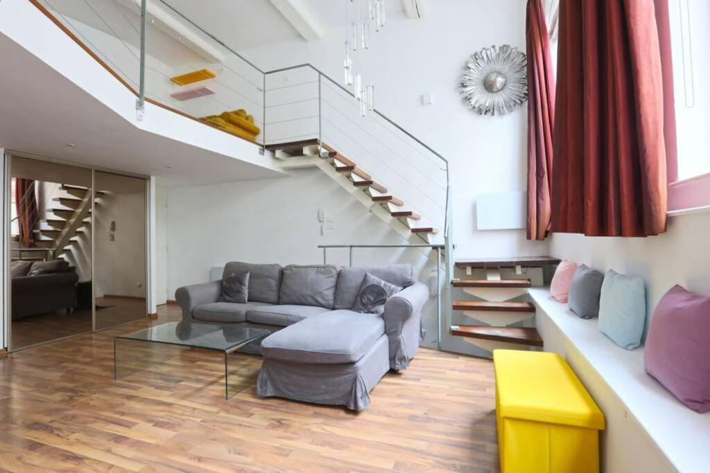 Ideal Pros Et Tourisme - Le Loft De Guise Avec Parking Prive Apartment Nancy Exterior photo